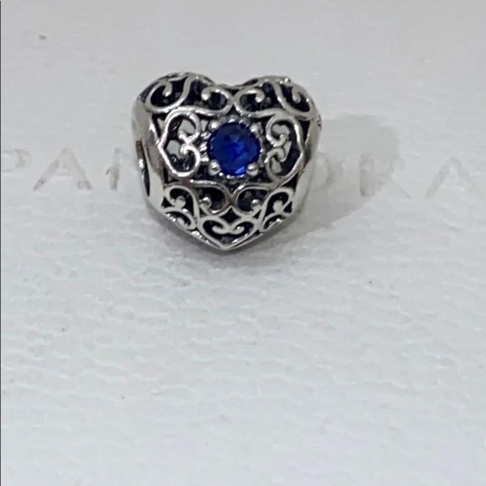 New Pandora Signature Heart London Synthetic Sapphire - Picture 1 of 5